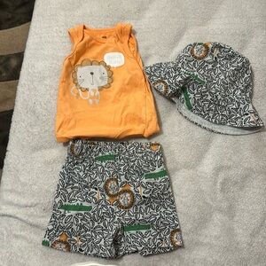 Cute set with hat size 0/3 month